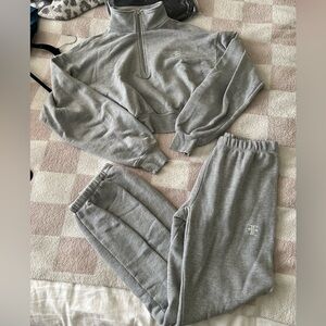 Eterne Sweatshirt & Sweatpants Set